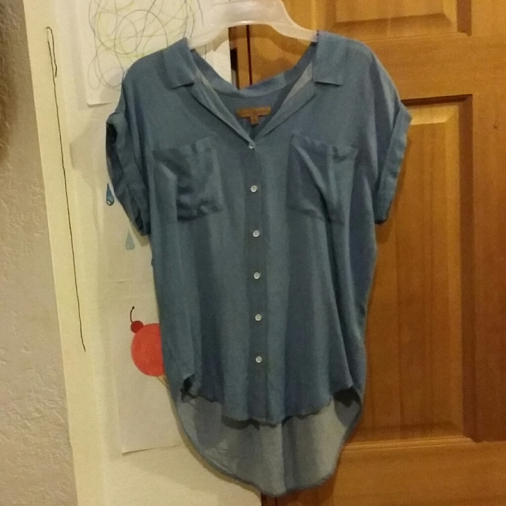 Short sleeved button up shirt